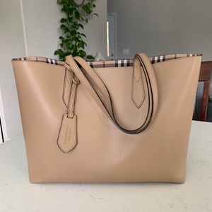 Authentic Burberry reversible Haymarket nude tote